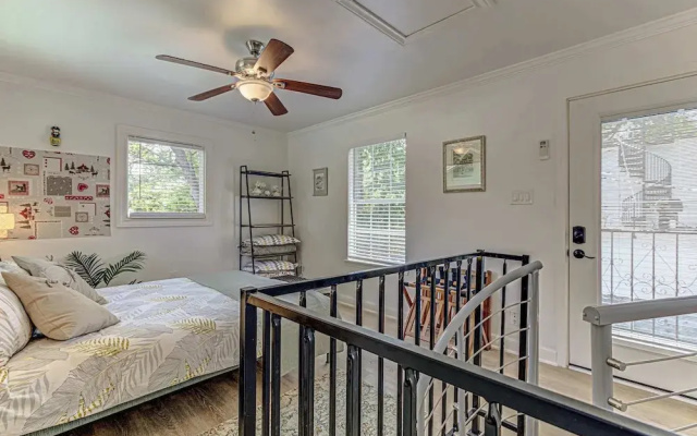 Garden Home Walkable to East Austin Eateries