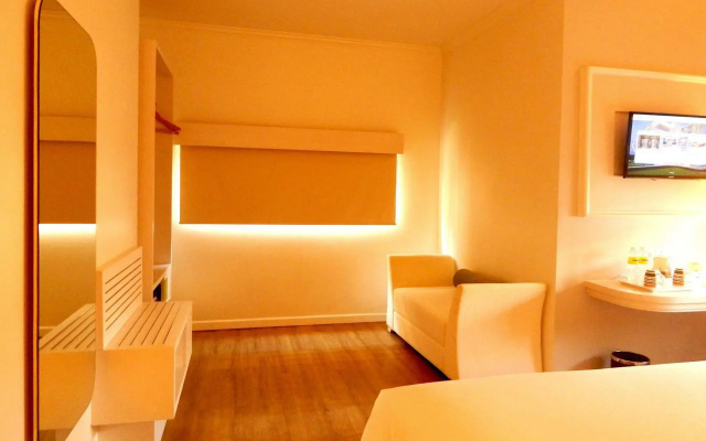 MaxOne Signature Glodok Jakarta