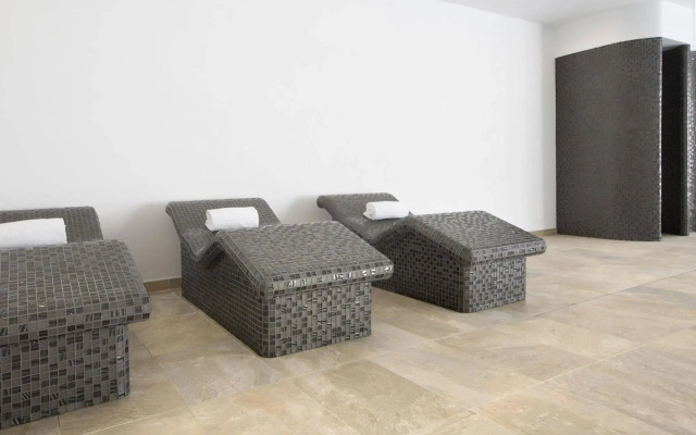 Grupotel Orient