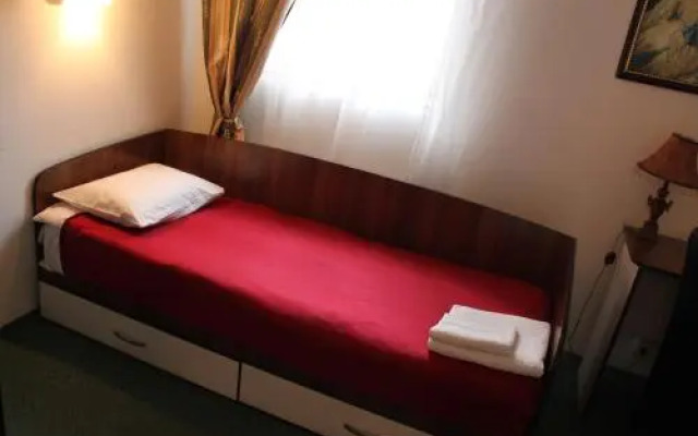 Hotel Dvortsoviy