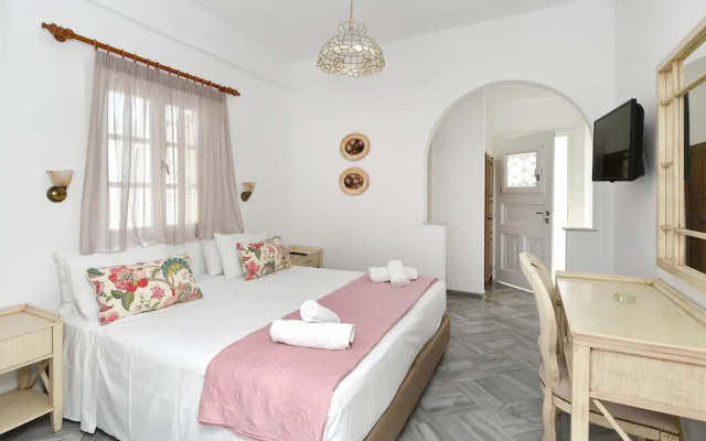 Hara Studios and Apartments