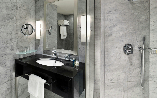 The Park Tower Knightsbridge, A Luxury Collection Hotel