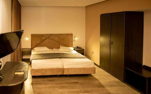 Hotel Donia