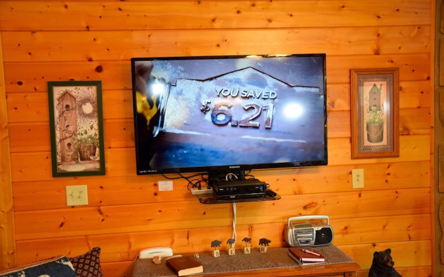 GRANDMOTHER'S - 4 Br Cabin