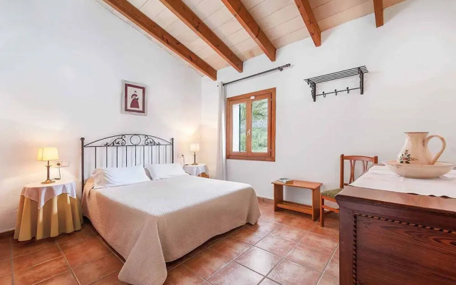 Villa - 4 Bedrooms with Pool and WiFi - 108751