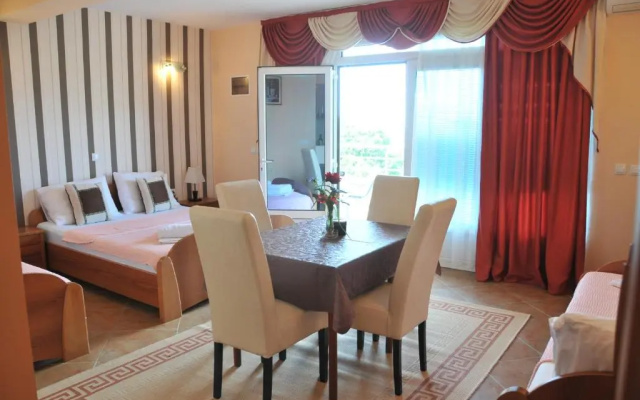 Apartments Nikić