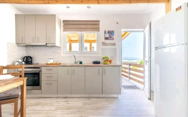 The Holiday House 3