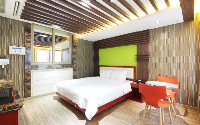 Jinju Hotel Beach