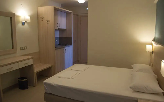 Alarzo Rooms