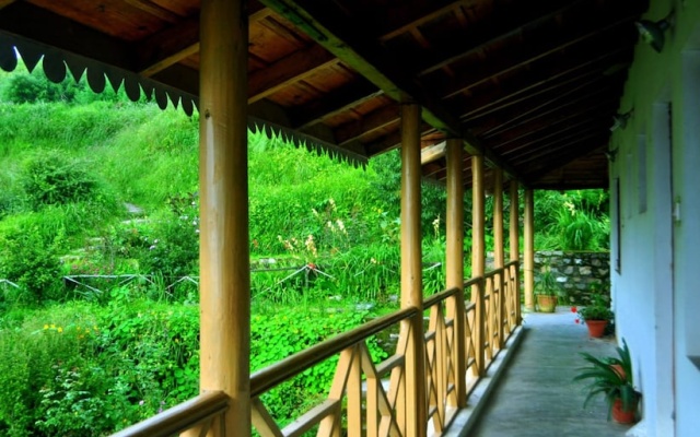 Kafal House Pangot