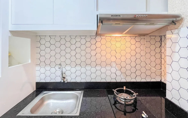 Simply And Cozy Living Studio Vida View Makassar Apartment