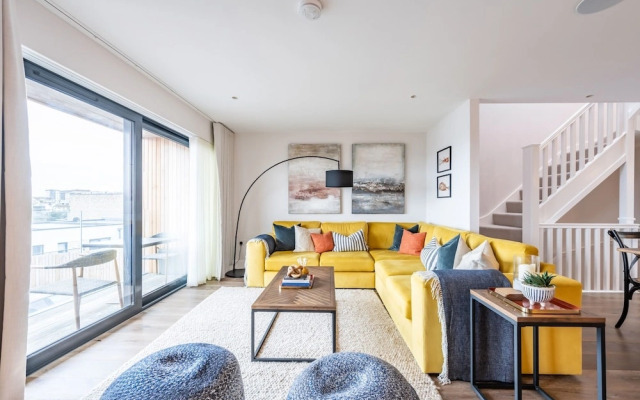 Porth Beach Villa