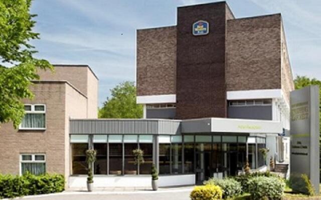 The Epping Forest Hotel вид на фасад