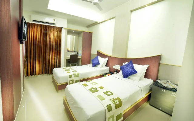 Hiyrooms In Rs Puram