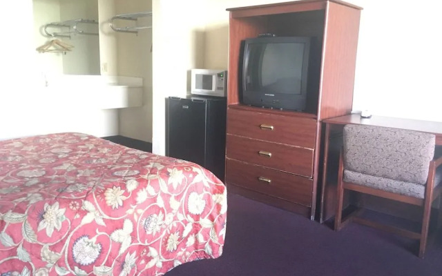 Travelodge by Wyndham Richmond Kentucky