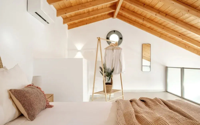 Alyria Sea Side Suites