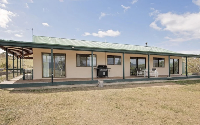 Peak View House