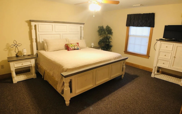 Briarstone Lodge Condo 13D - Two Bedroom Condo