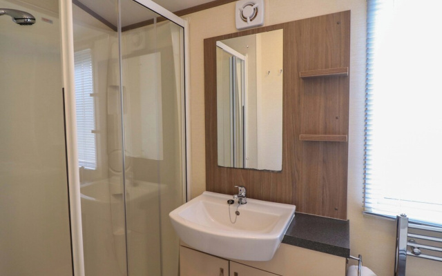 Beach Retreat E19 Dyffryn Seaside Estate