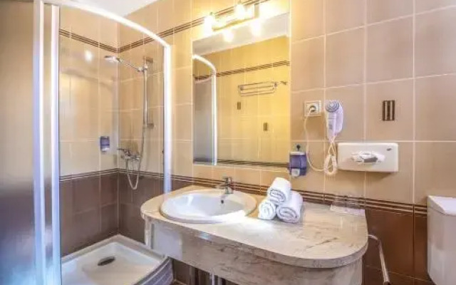 Hotel Anna Superior