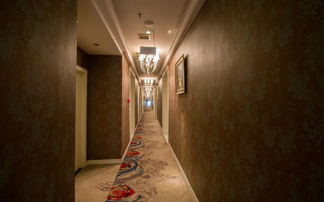 Yiwu Ling Shang Hotel