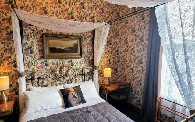 Pheasant Lodge