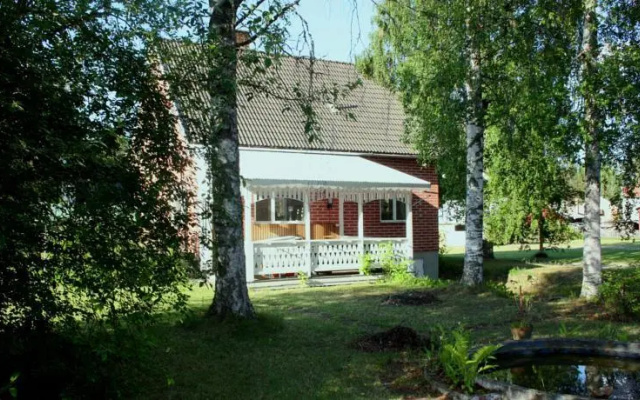 Pike Paradise Lodge