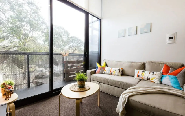 GEORGE, 1BDR North Melbourne Apartment