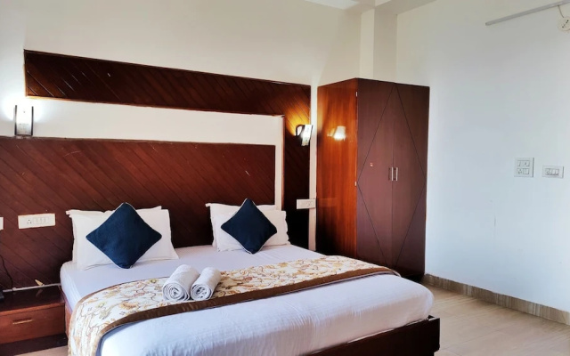Hotel Neelgiri