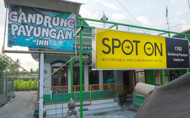 Gandrung Payungan Inn