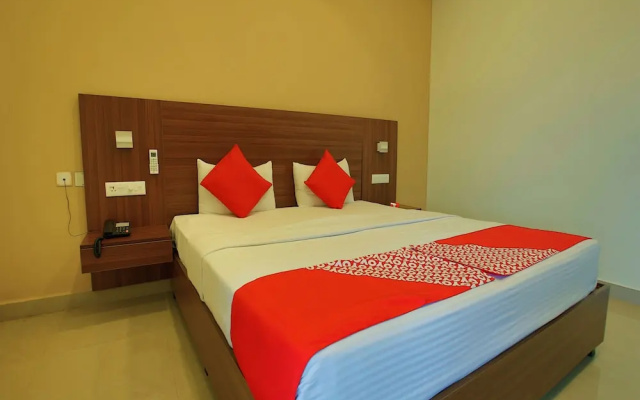 OYO 12762 Citywalk Residency