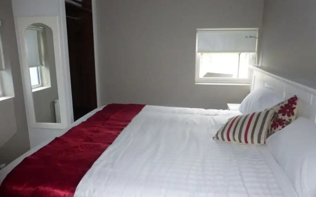 Ryan's Hotel