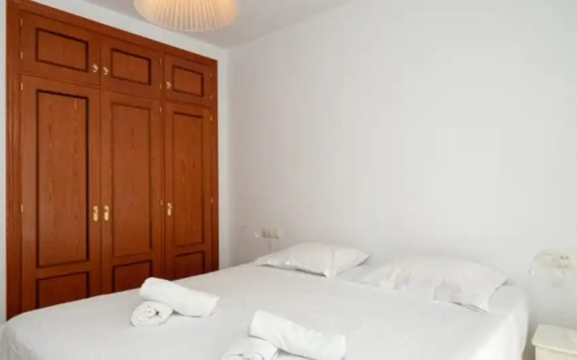 Apartment - 1 Bedroom with Pool and WiFi - 107871