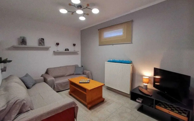 Antonela Sunshine Apartment by CorfuEscapes