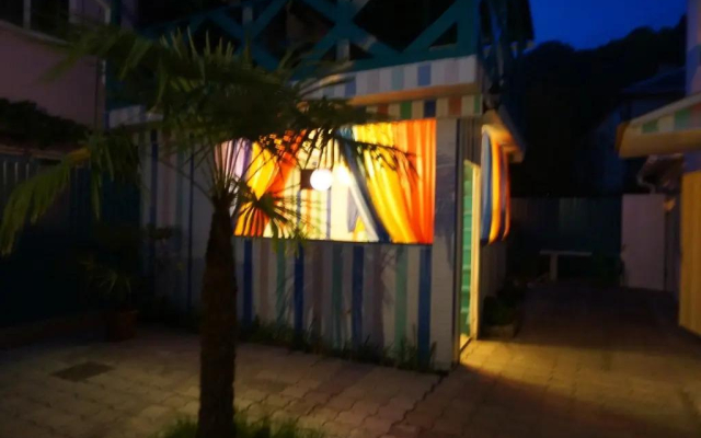 Uyut Guest House
