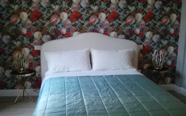 Guest House 73