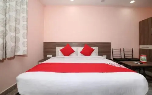 OYO 15512 Hotel Shivalaya
