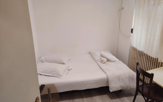 Iancu Apartments