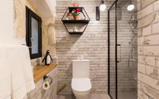 Roof Garden-Panoramic View and Jacuzzi