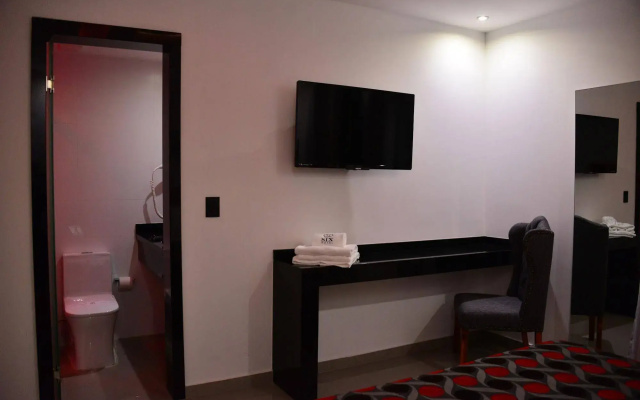 Six Hotel Guadalajara Expiatorio