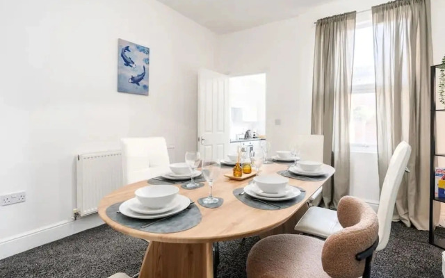 Perfect Booking Central Doncaster 3 Bed Home