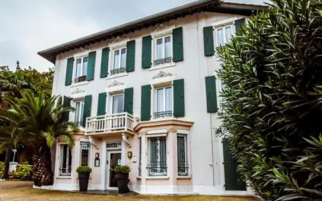 Logis Val Flores