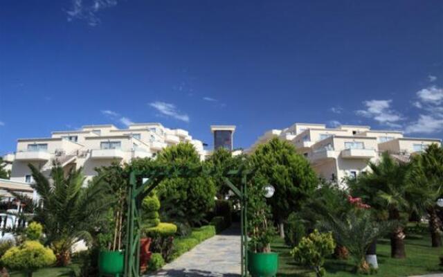 Отель Golden Age Bodrum - All Inclusive вид на фасад