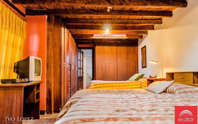 Hotel El Altar