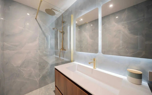 Studio Place des Lices/terrace - Saint-tropez