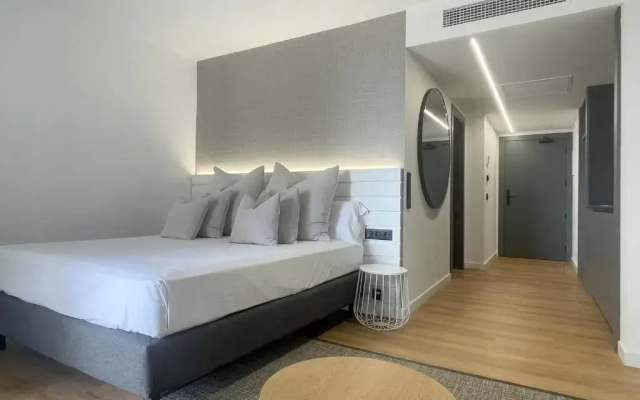 Rentalmar Suites Salou Families only