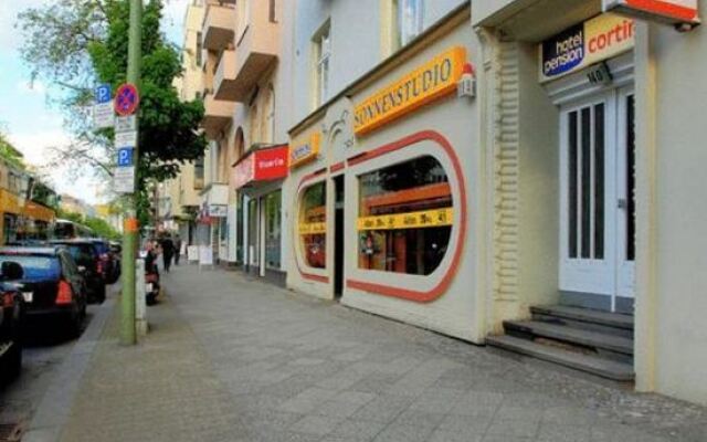 Hotel-Pension Cortina вид на фасад