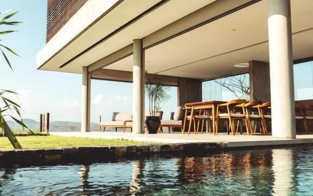 Villa Strata