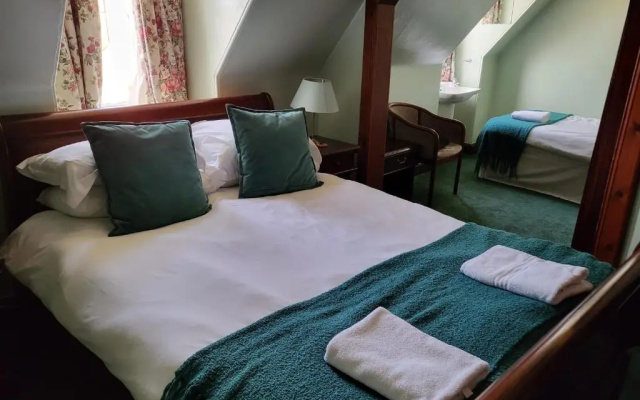 Carlton Hotel