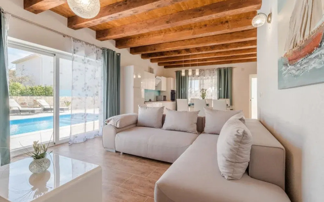 Modern Villa in Sukosan With Private Swimming Pool